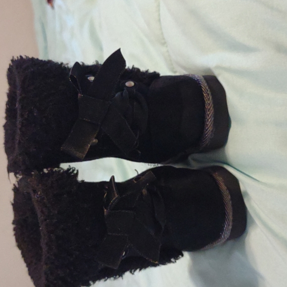 Toddler Boots - Picture 2 of 4